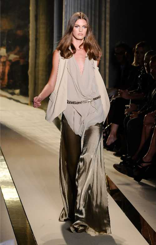 Illustration for article titled Fashion Show: Donna Karan